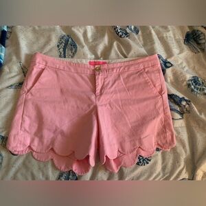 EUC Lilly Pulitzer Buttercup 5” Shorts size 10